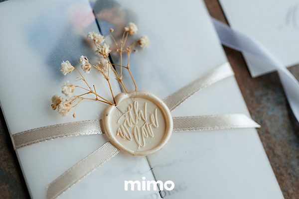 convite feito com papel vegetal - melhores papéis para convites artesanais