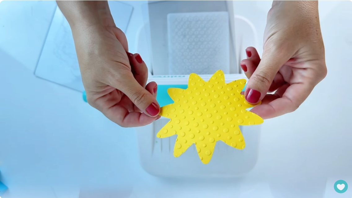 Relevo no papel feito com Mimo Embossing