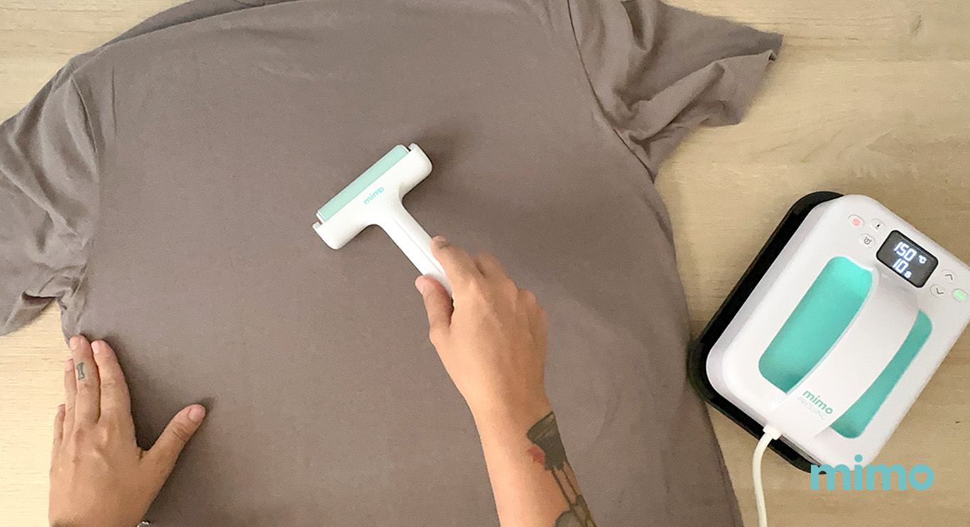 Passando o Rolo de Borracha Multiuso