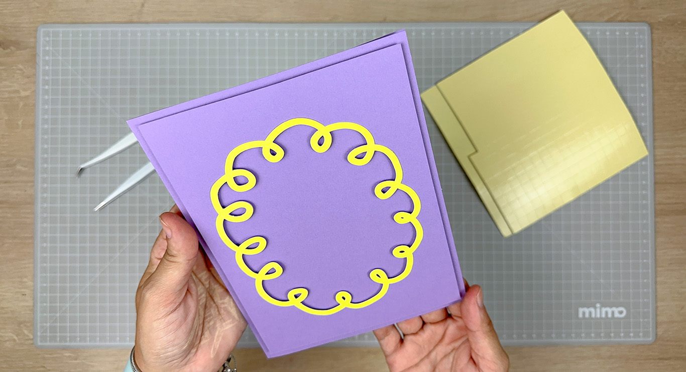 Resultado da moldura colada com a fita banana Resultado da moldura colada com a fita banana