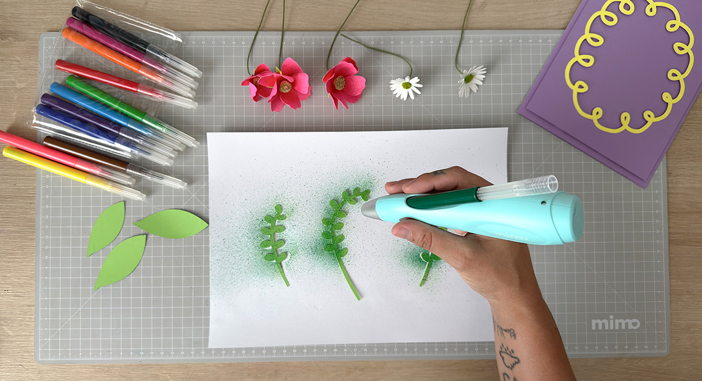 Usando o Aerógrafo nas folhas Usando o Aerógrafo nas folhas