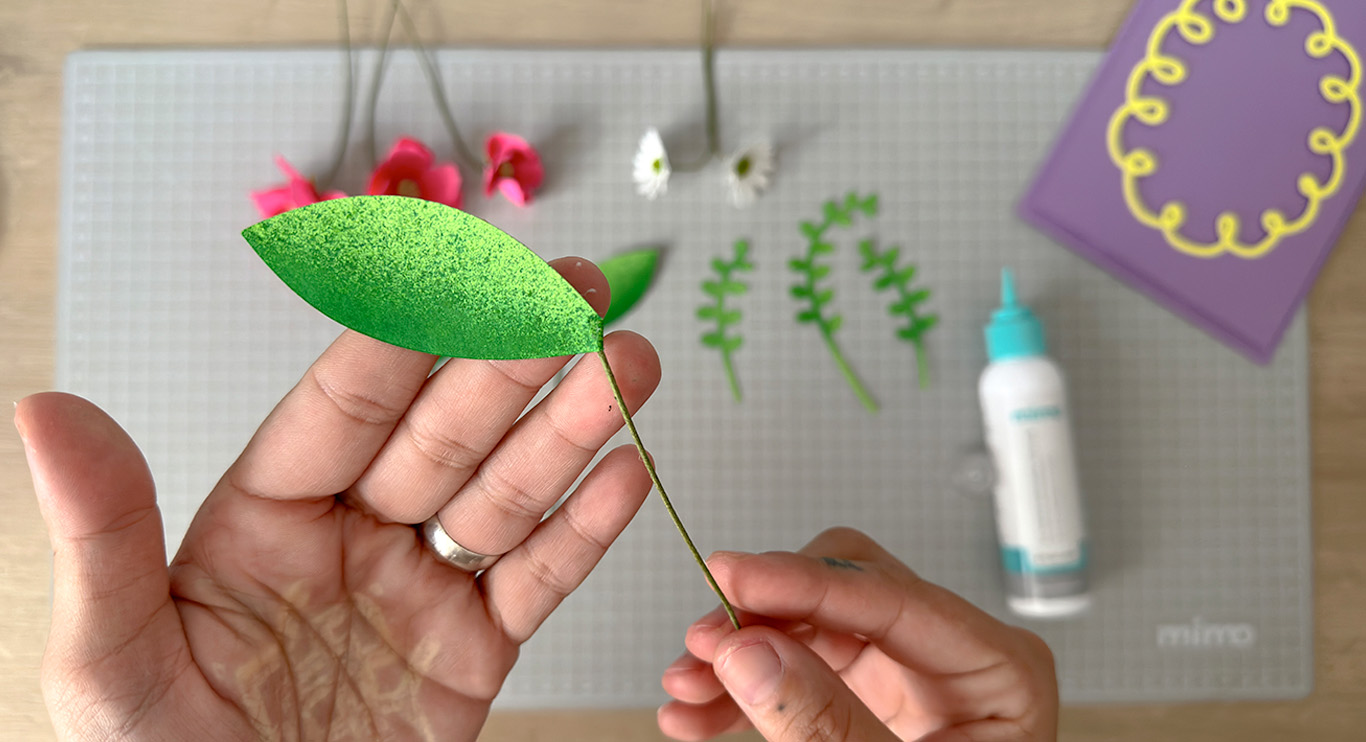 Arame colado na folha Arame colado na folha