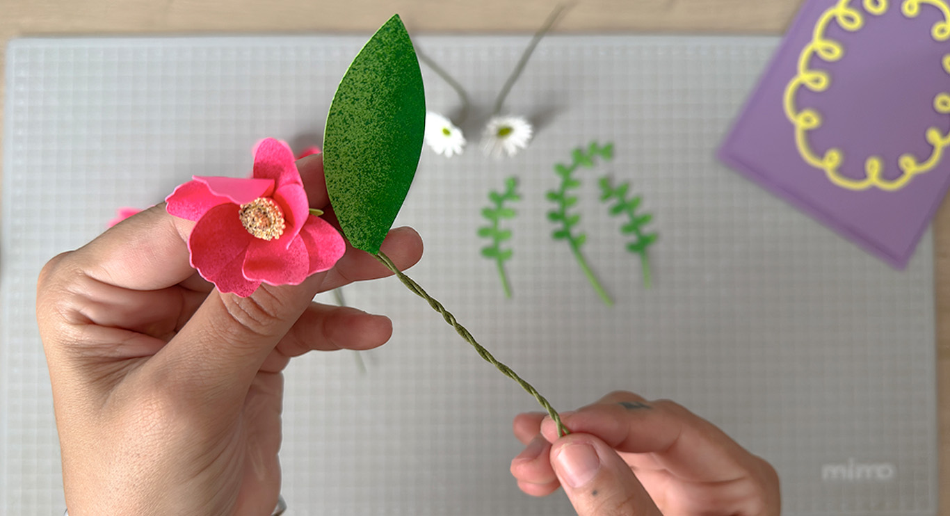 Fazendo o conjunto de flores Fazendo o conjunto de flores