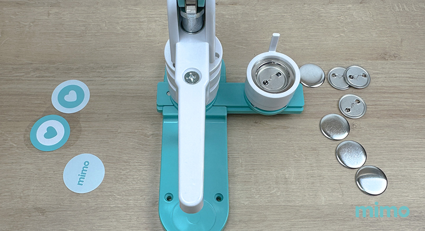 Posicionando a peça na máquina de botton