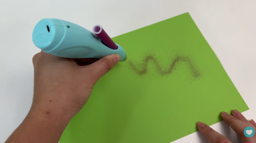 Demonstrando como usar o Aerógrafo Elétrico Demonstrando como usar o Aerógrafo Elétrico