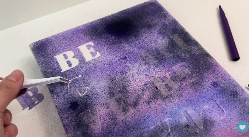 Revelando como ficou a escrita depois de usar o Aerógrafo Revelando como ficou a escrita depois de usar o Aerógrafo