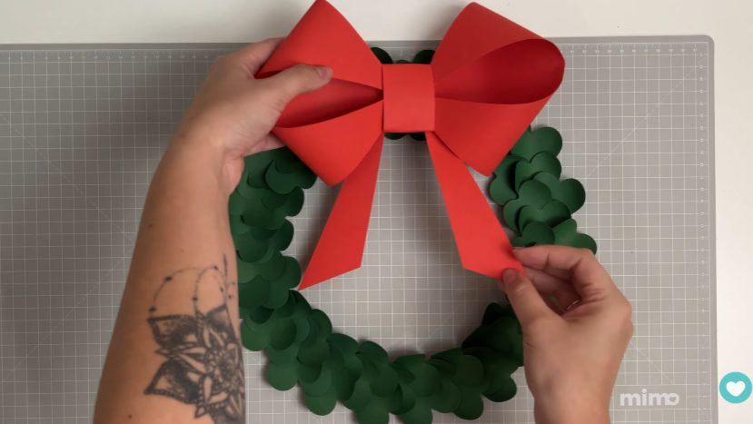 Laço de papel pronto Laço de papel pronto