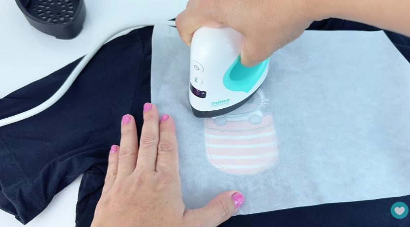 Aplicando o transfer imprimível Aplicando o transfer imprimível