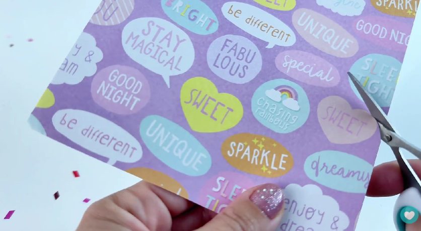 Mini Tesoura de Precisão cortando o papel Mini Tesoura de Precisão cortando o papel