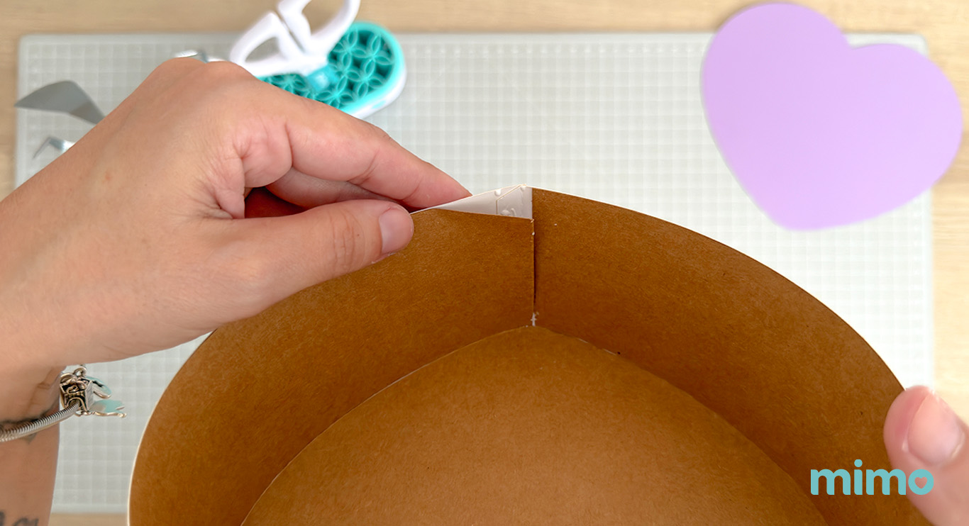 colando a parte interna da caixa colando a parte interna da caixa